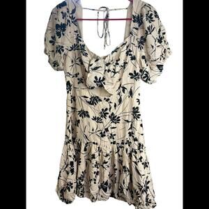 Astr The Label Floral Print Puff Sleeve Mini Dress Size Medium